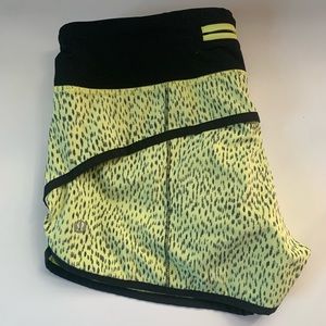 lulu lemon speed ups size 4